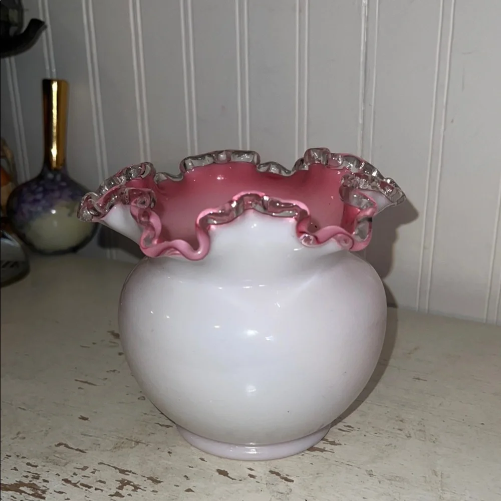 Vintage Fenton Elegant Pink and White Vase ruffled edges